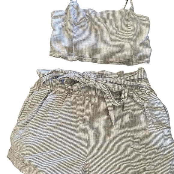 Abercrombie and Fitch Linen Blend Striped Crop Top Tie Waist Shorts Set Size L - Picture 3 of 14